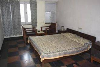 Hotel Raghu Roy, Dungarpur 1